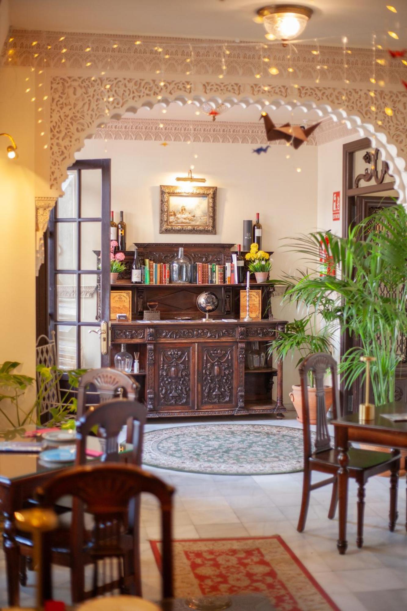 Palacio De Hemingway 4*